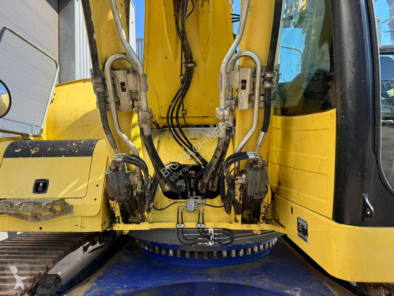 Escavadora Liebherr