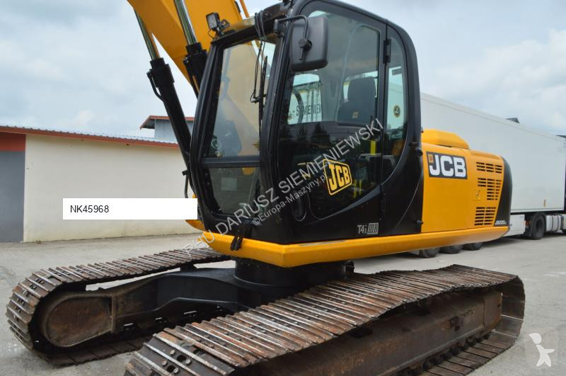 Excavator JCB