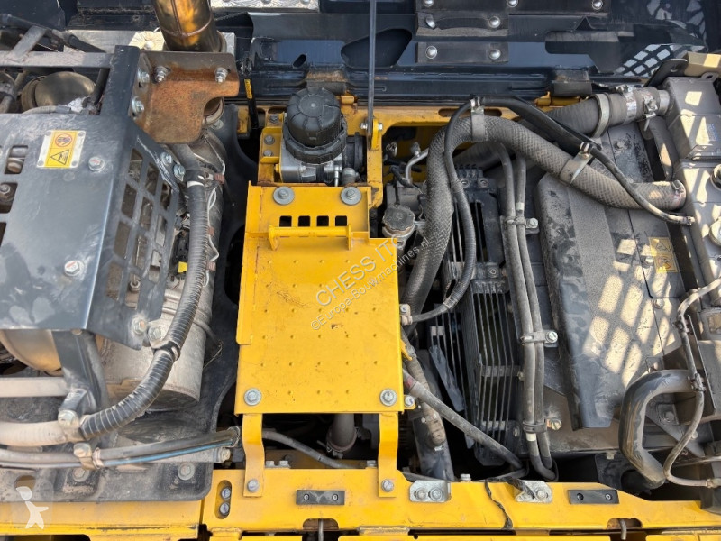 جرافة Komatsu HB 215LC-3 HB 215 - PC 210 - -11