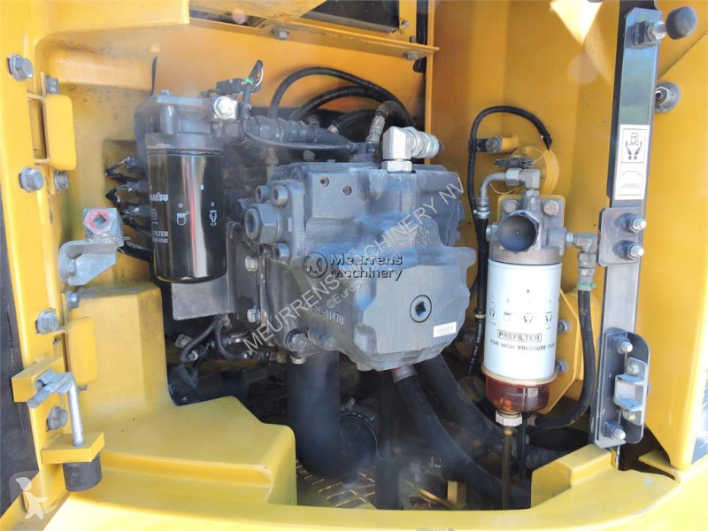 جرافة Komatsu PC228