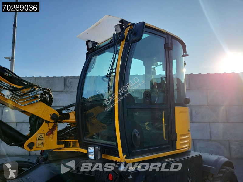 Escavadora JCB HD110W T4F HYDRADIG