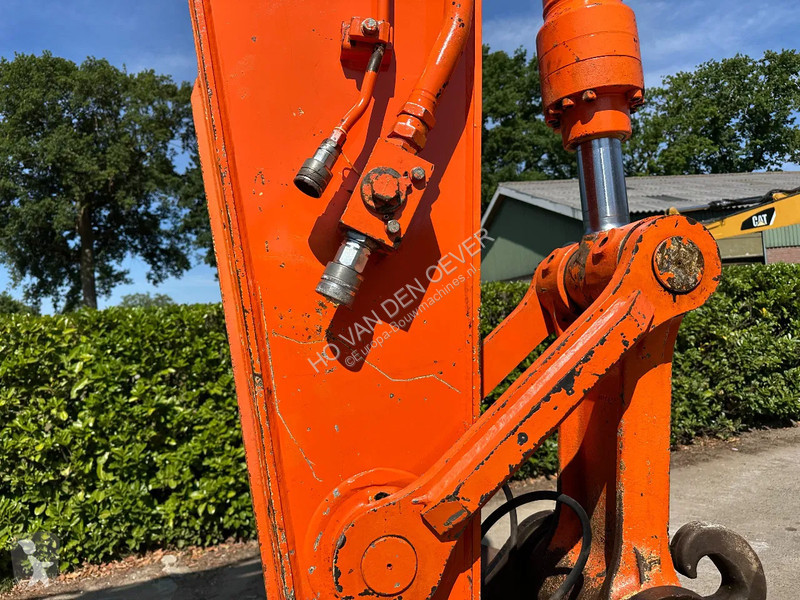 Escavatore Hitachi ZH210LC-5B