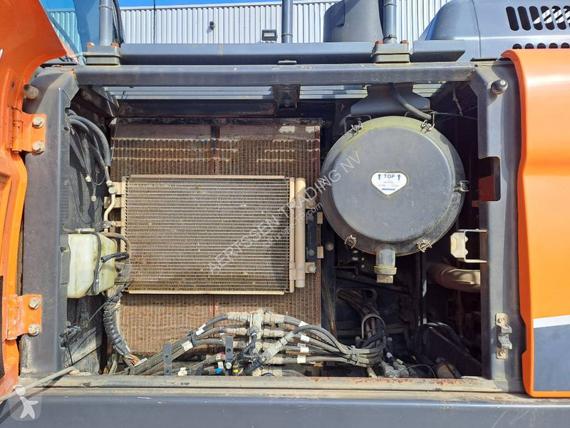 Excavadora Doosan -5 (Full Topcon 3D GPS)