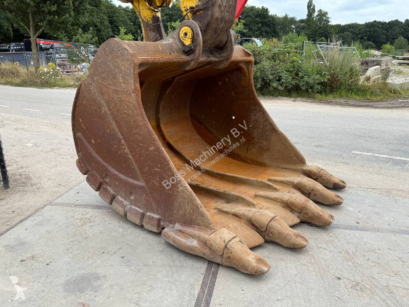 Lopatový nakládač Komatsu PC700LC-11 -...
