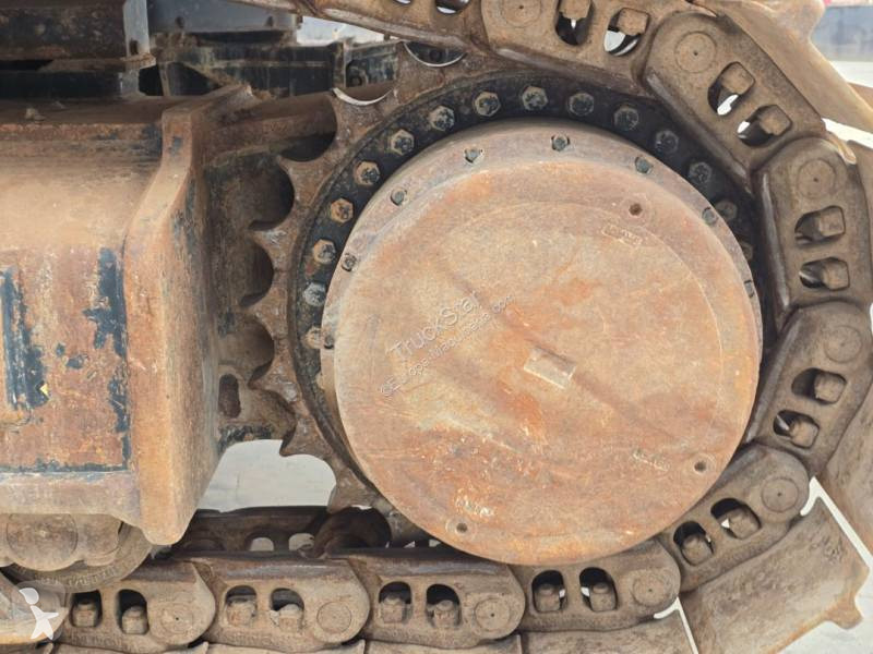 Escavadora Hyundai HX 520 L