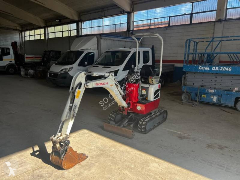 جرافة Takeuchi TB21JR