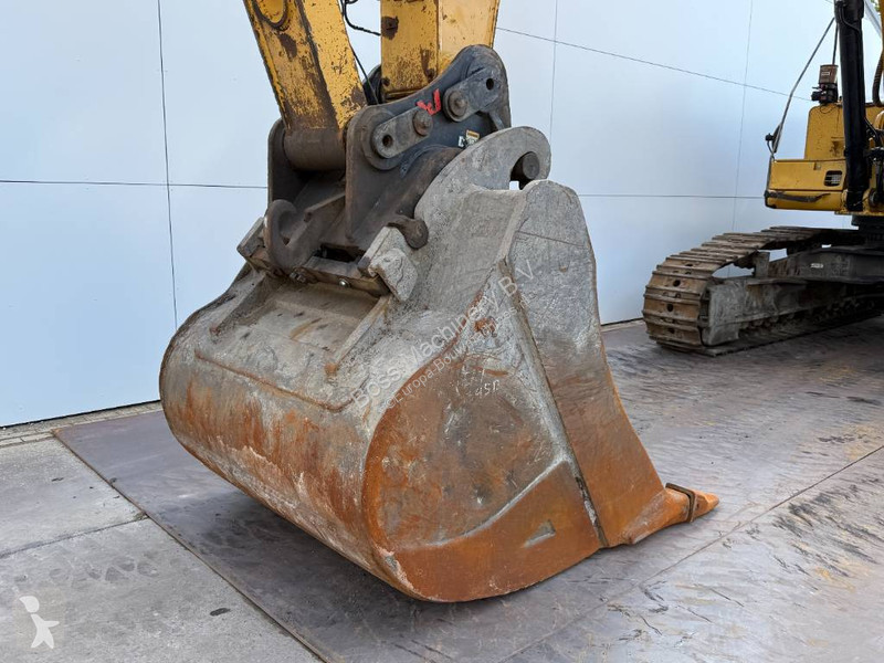 Excavator Caterpillar - German Machine /...