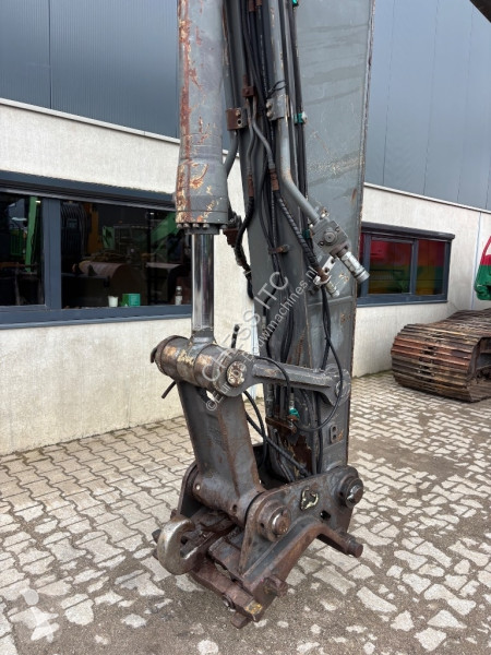 Excavadora Volvo B LC