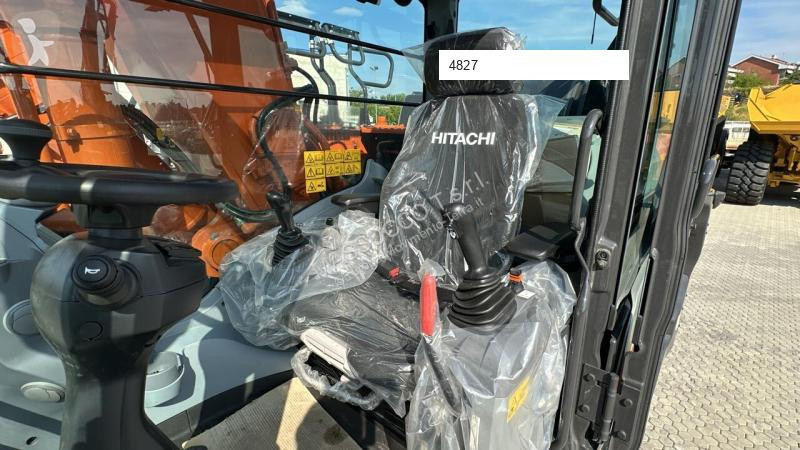Escavatore Hitachi ZX220W-7