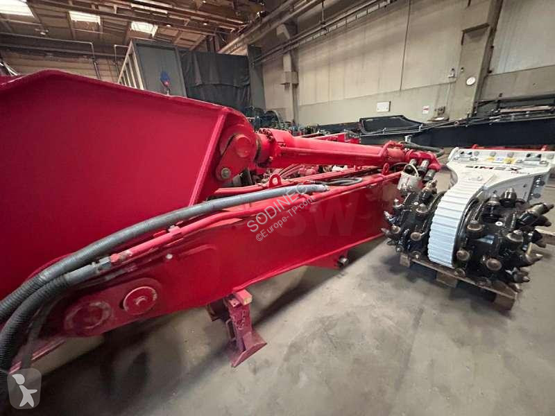 Escavadora Hitachi