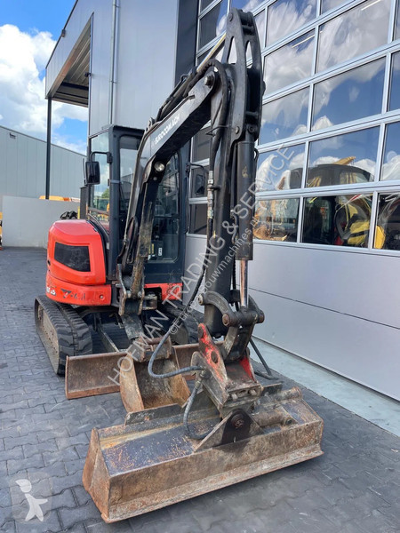 Escavadora Eurocomach ES35ZT