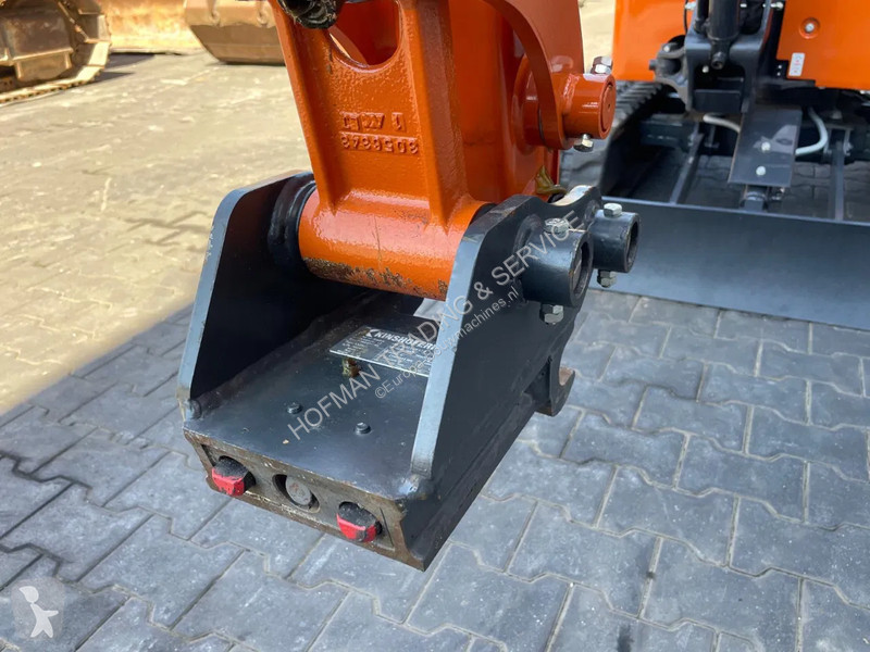 Escavadora Hitachi ZX17U