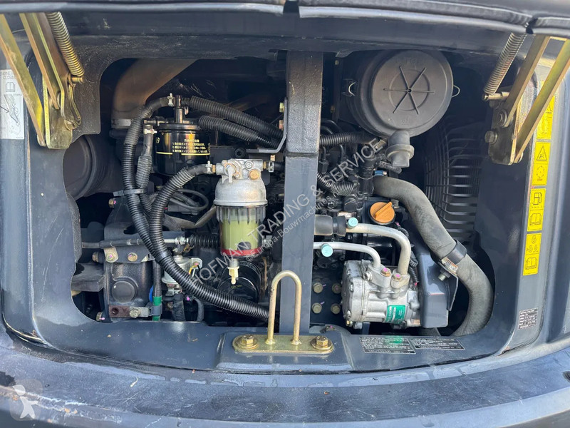 Escavadora Hitachi ZX52U-3