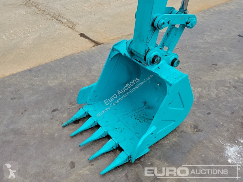 Escavadora Kobelco -8