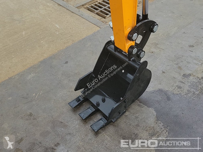 Escavadora JPC HT12
