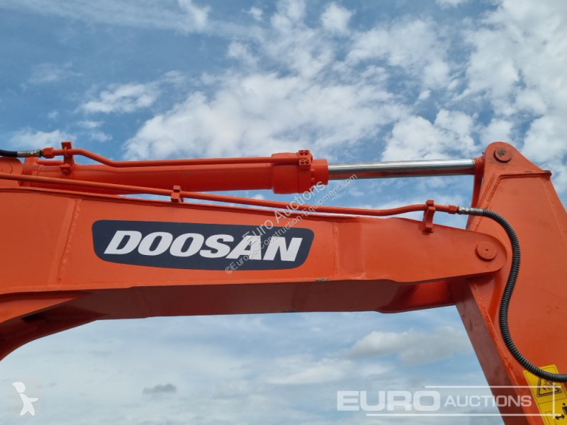 Escavatore Doosan DS80-7C