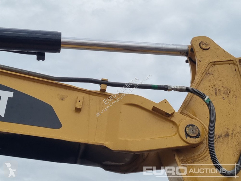 Escavatore Caterpillar C