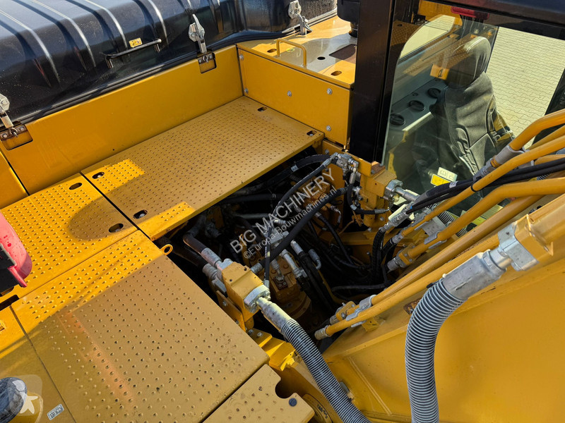 Graafmachine Caterpillar 326FL