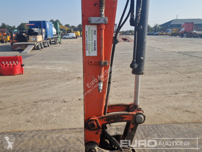Escavadora Kubota U48-4