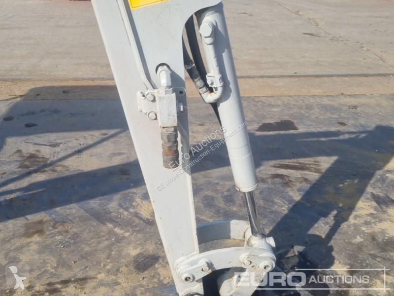 Skovel Takeuchi TB216