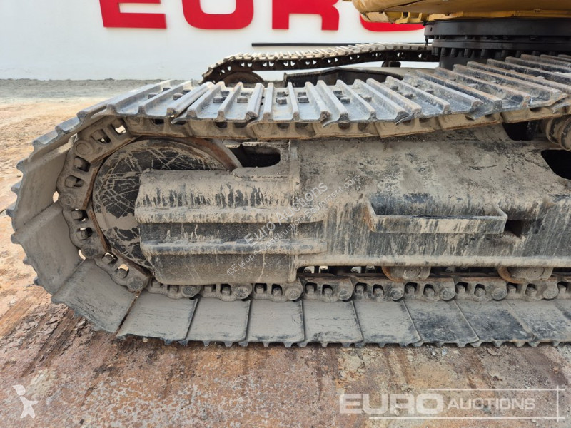 Excavator Caterpillar 3
