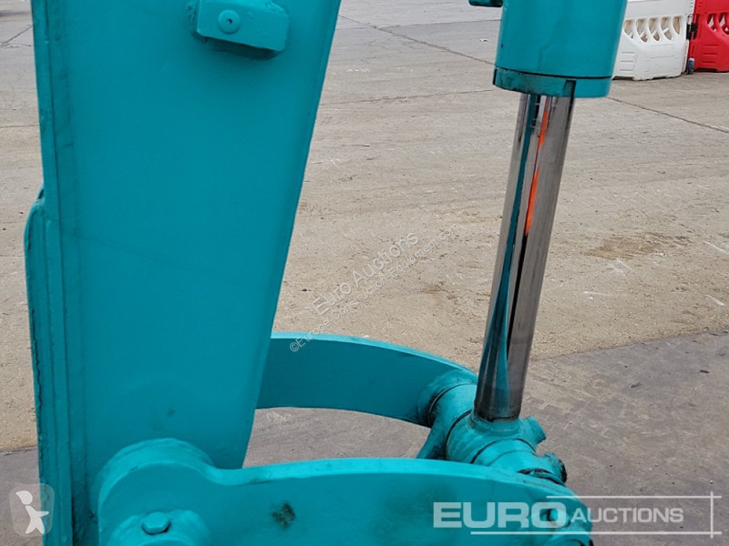 Escavadora Kobelco -C