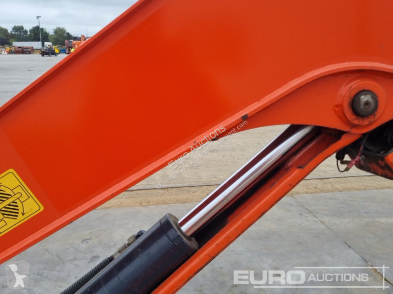 Escavadora Kubota KX027-4