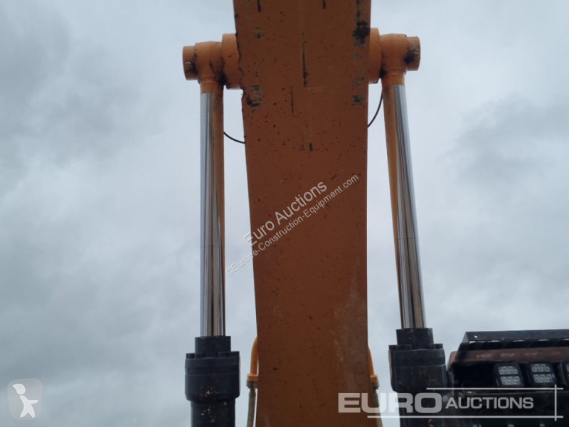 Escavadora Case CX370D