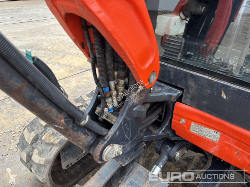 جرافة Kubota U27-4