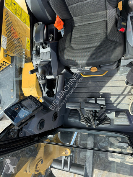 Excavator Caterpillar R