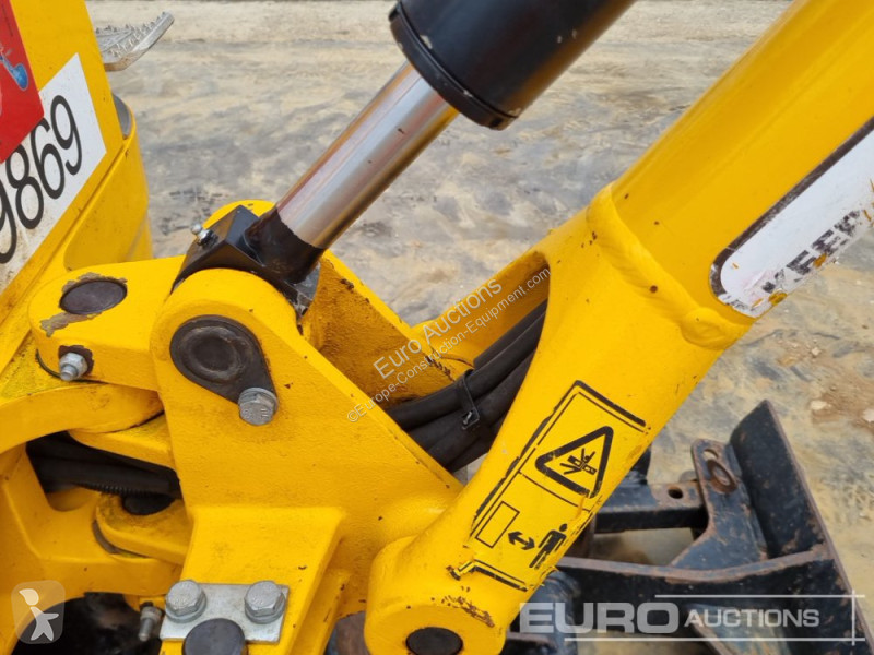 جرافة JCB