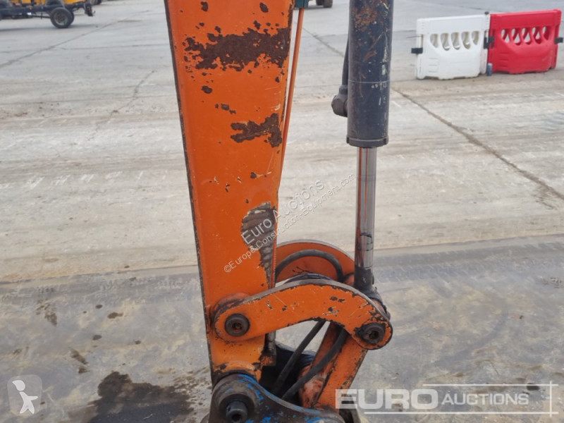 Excavadora Hitachi ZX26U-5A CLR