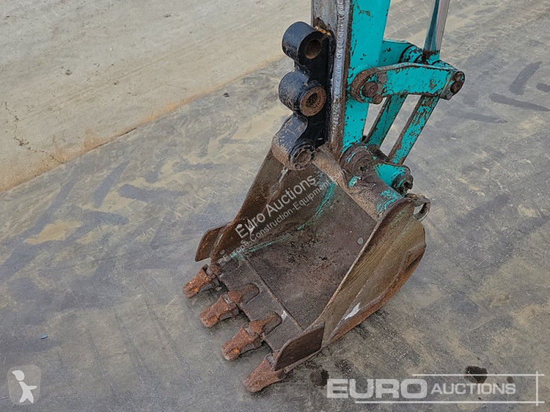جرافة Yanmar B2U