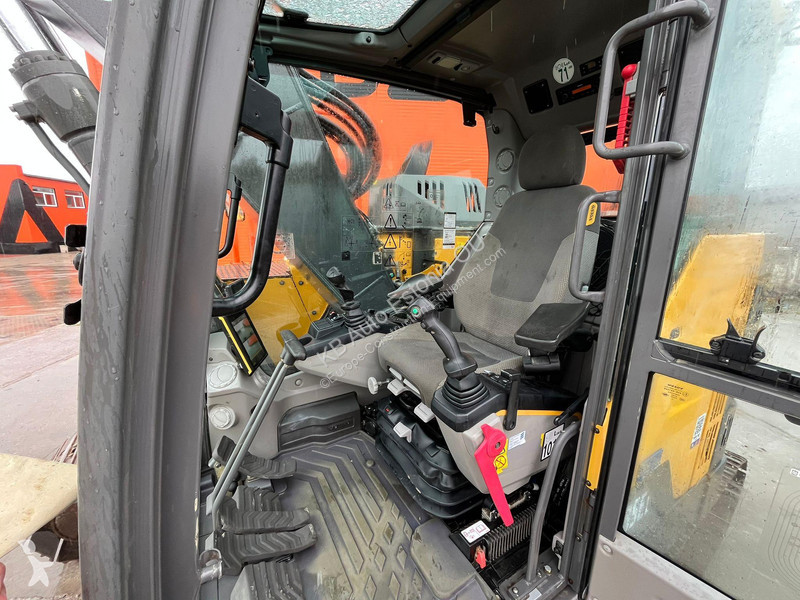 Excavadora Volvo ECR 235 E CENTRAL LUBRICATION...
