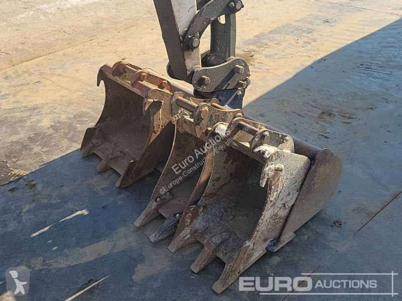 Escavadora Bobcat
