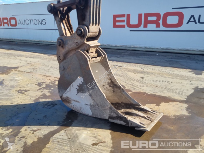 Excavator Volvo EC200EL