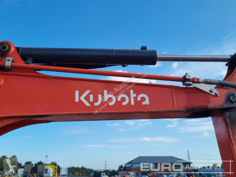 Lopatový nakládač Kubota KX037-4