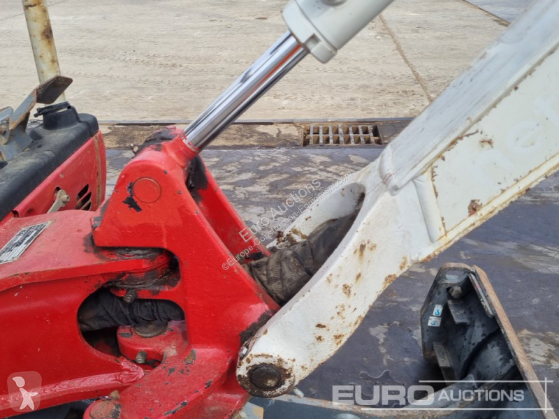 Graafmachine Takeuchi TB216