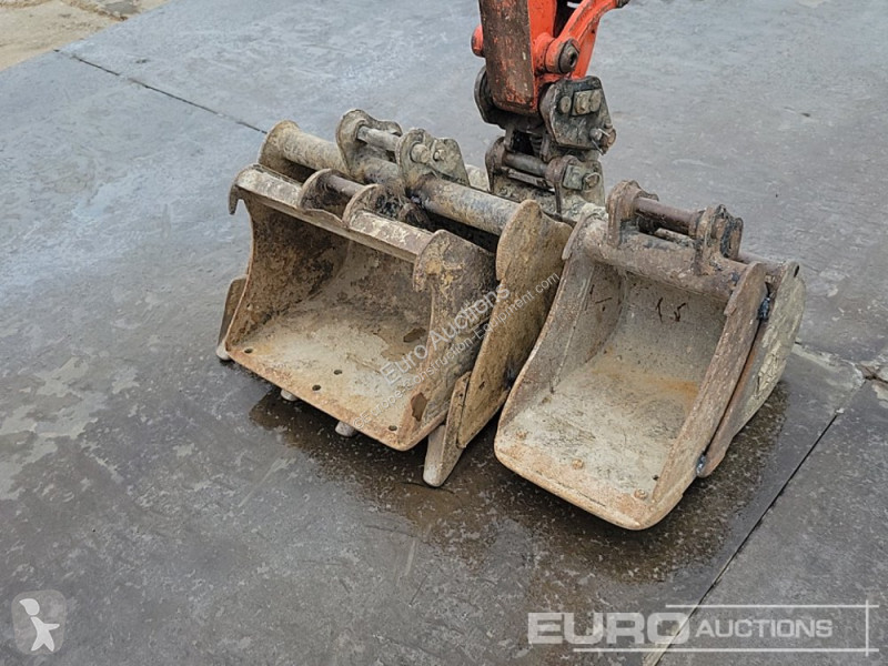 Lopatový nakládač Kubota KX015-4