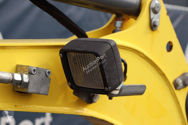 Escavadora Neuson 1404