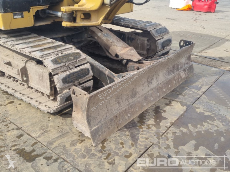 Excavator Caterpillar R