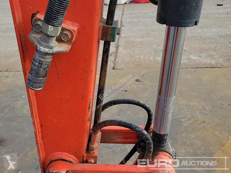 Escavatore Kubota U27-4