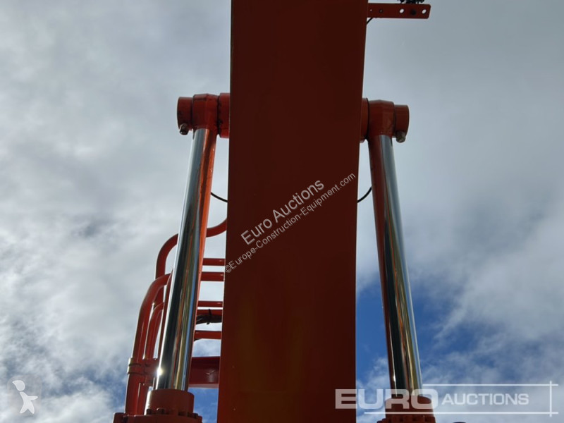 Excavadora Hitachi -7