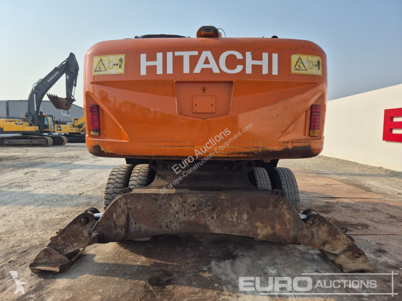 Escavadora Hitachi