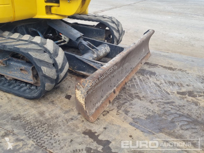 Escavadora Komatsu PC80MR-5