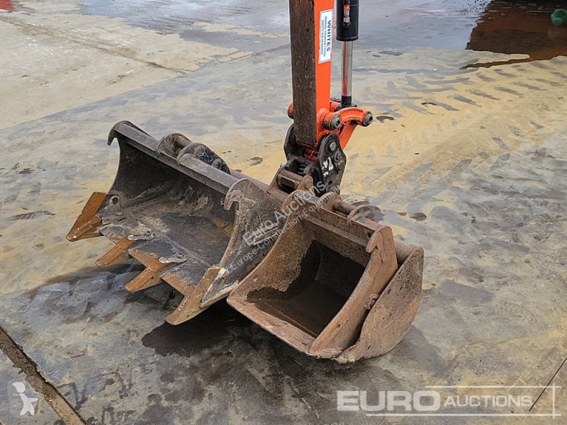 جرافة Kubota KX019-4