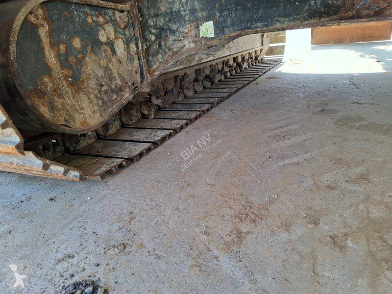 Escavadora Komatsu