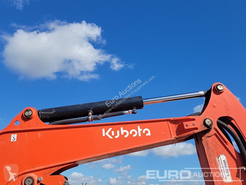 جرافة Kubota U27-4