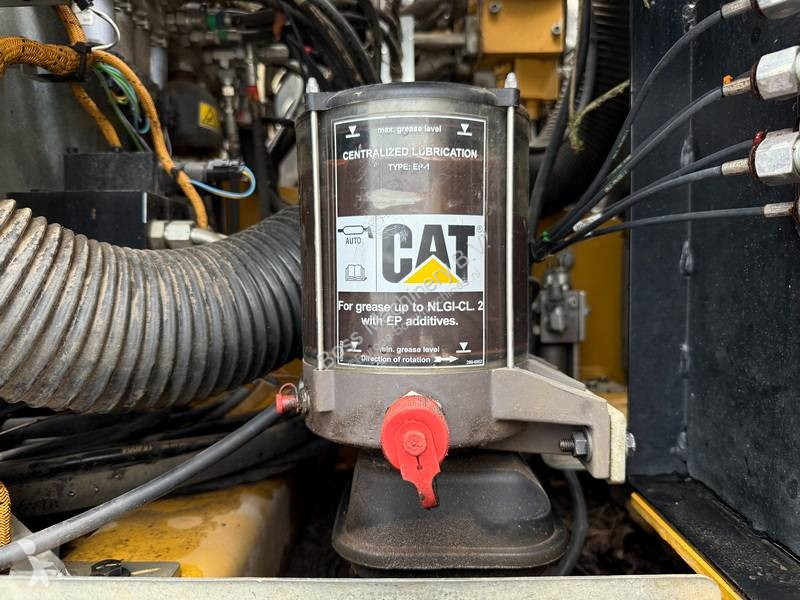 Excavator Caterpillar F