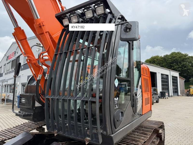 Escavadora Hitachi ZX225 USLC-5 B Kettenbagger...